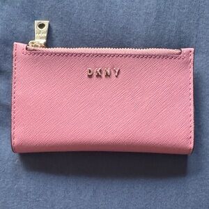 DKNY LEATHER Rose Pink Card Pouch